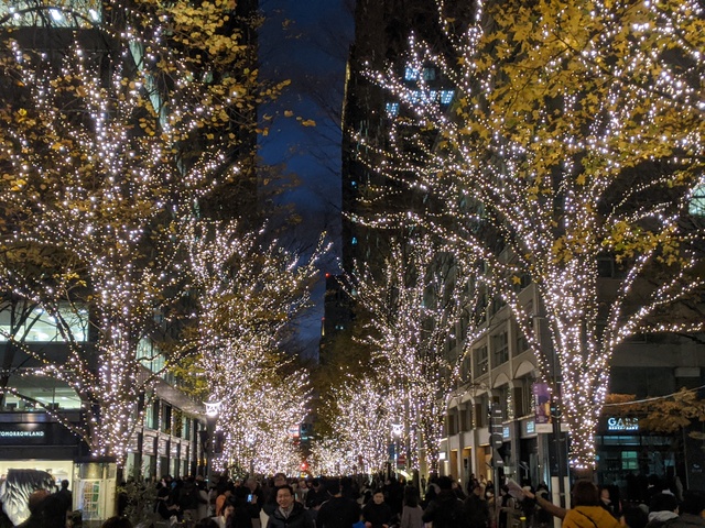 tokyo-station-lights